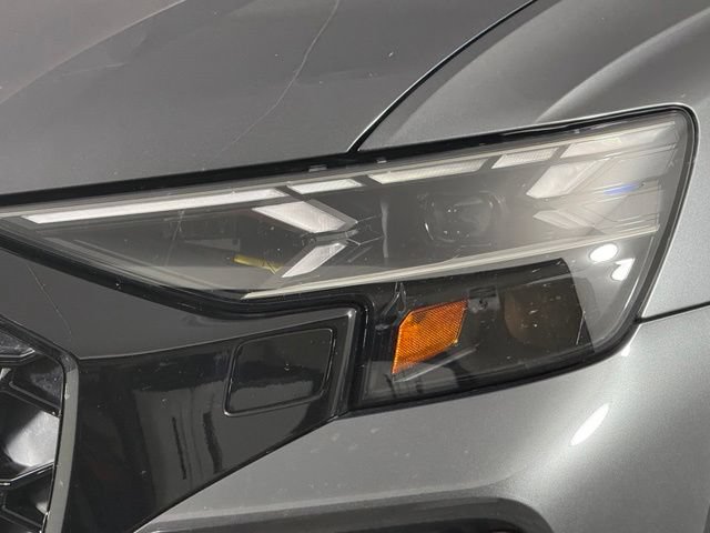 Used 2025 Audi RS Q8 performance AWD/4WD image 11
