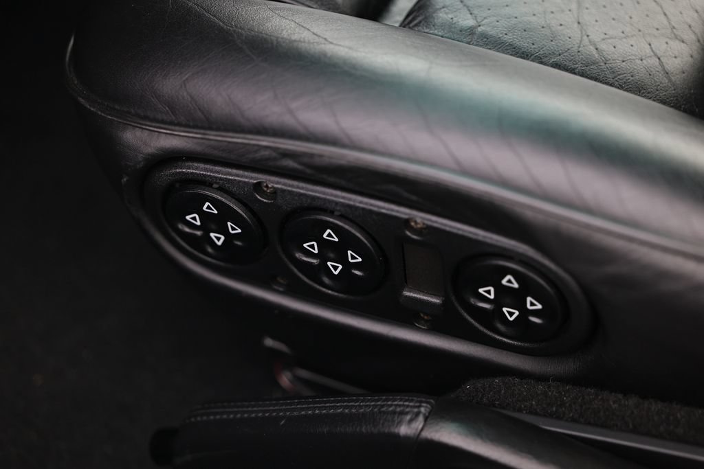 Used 1994 Porsche 928 GTS RWD image 28