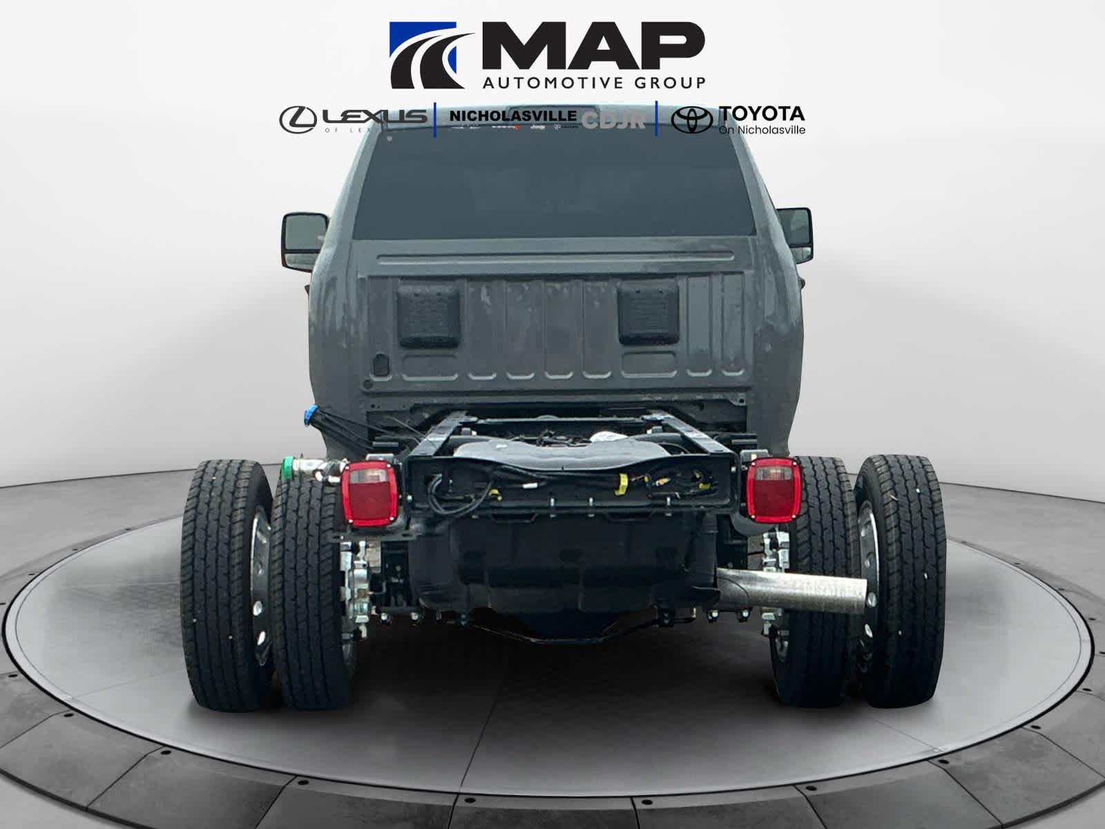 New 2026 RAM 4500 Tradesman w/ Chrome Appearance Group AWD/4WD image 4