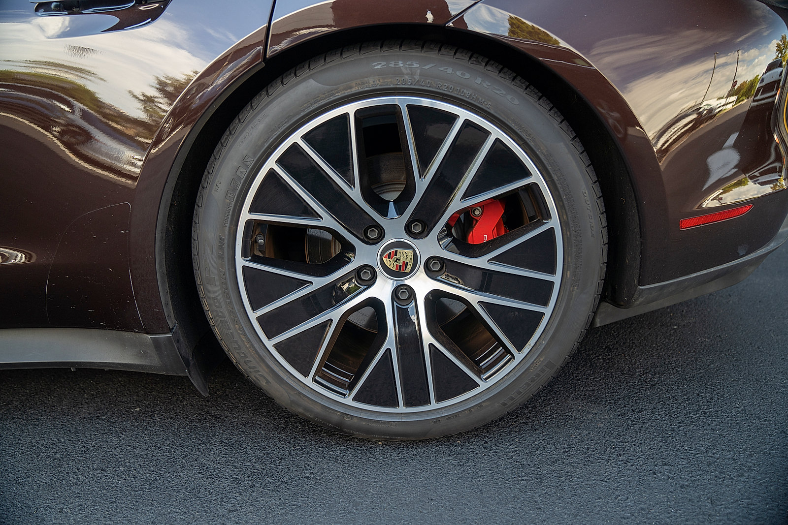Certified 2023 Porsche Taycan 4S AWD/4WD image 24