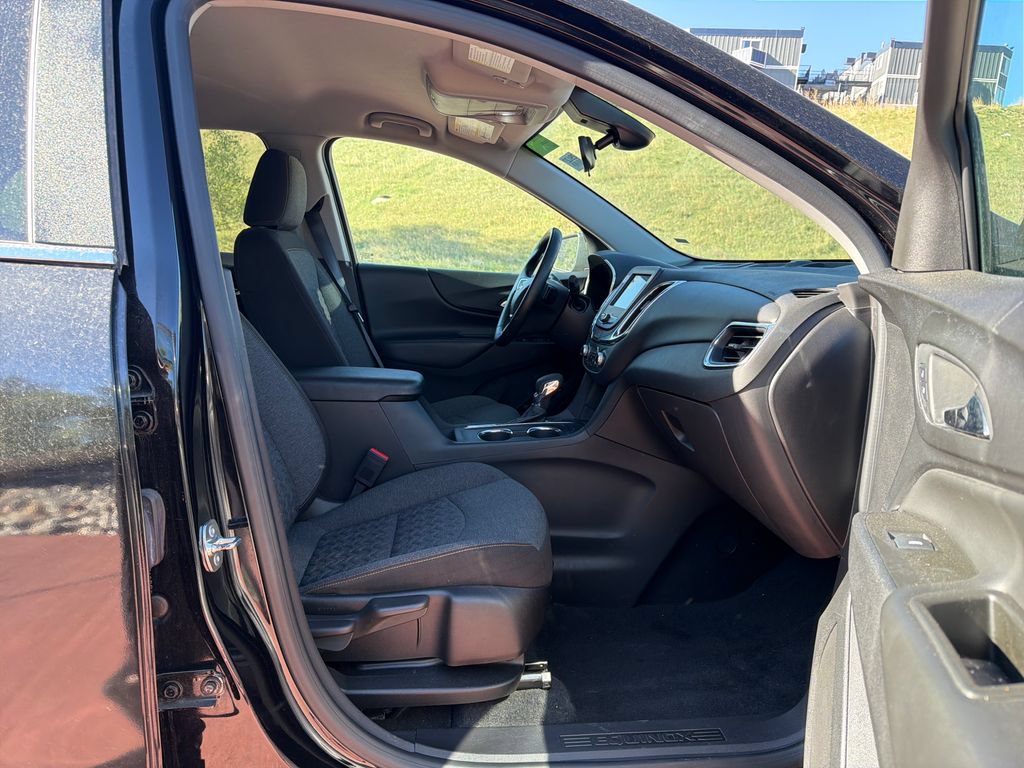 Used 2024 Chevrolet Equinox LT AWD/4WD image 31