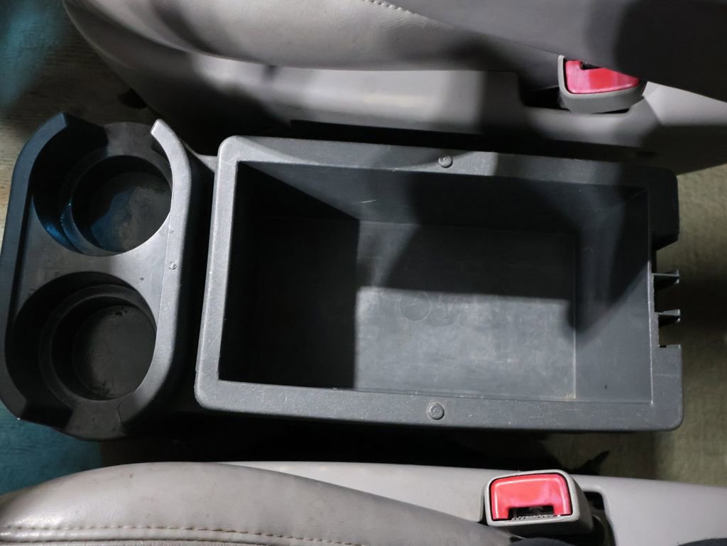 Used 2002 Oldsmobile Silhouette GLS w/ Towing Pkg image 24