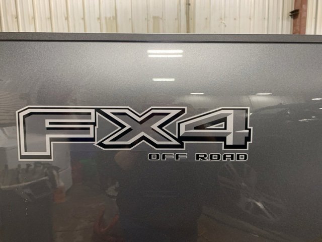 New 2026 Ford F250 Lariat w/ Black Appearance Package image 16