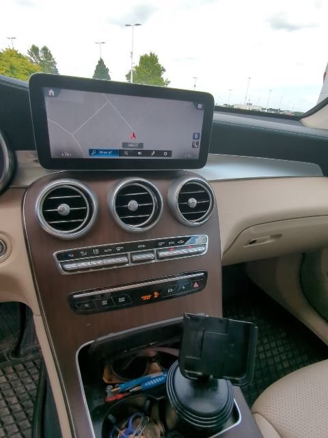 Used 2022 Mercedes-Benz GLC 300 4MATIC image 12