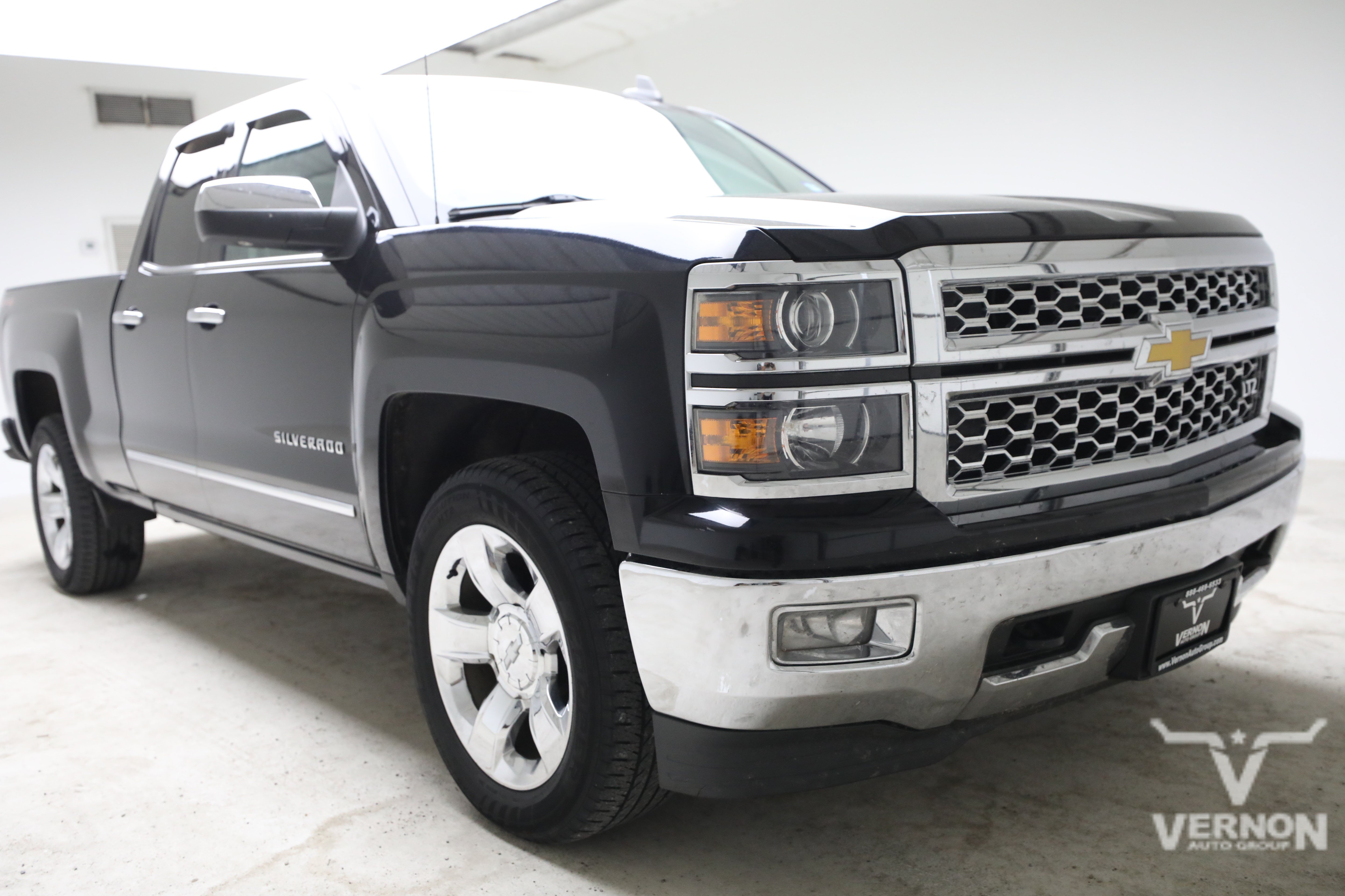 Used 2015 Chevrolet Silverado 1500 LTZ AWD/4WD image 6