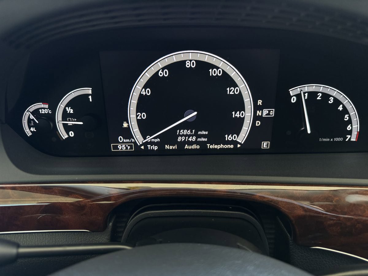 Used 2013 Mercedes-Benz S 550 Sedan image 31