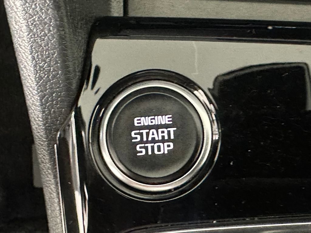 Used 2025 Kia Sportage EX w/ Premium Package image 21
