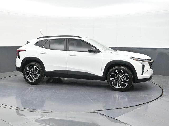 New 2026 Chevrolet Trax RS w/ Driver Confidence Package image 17