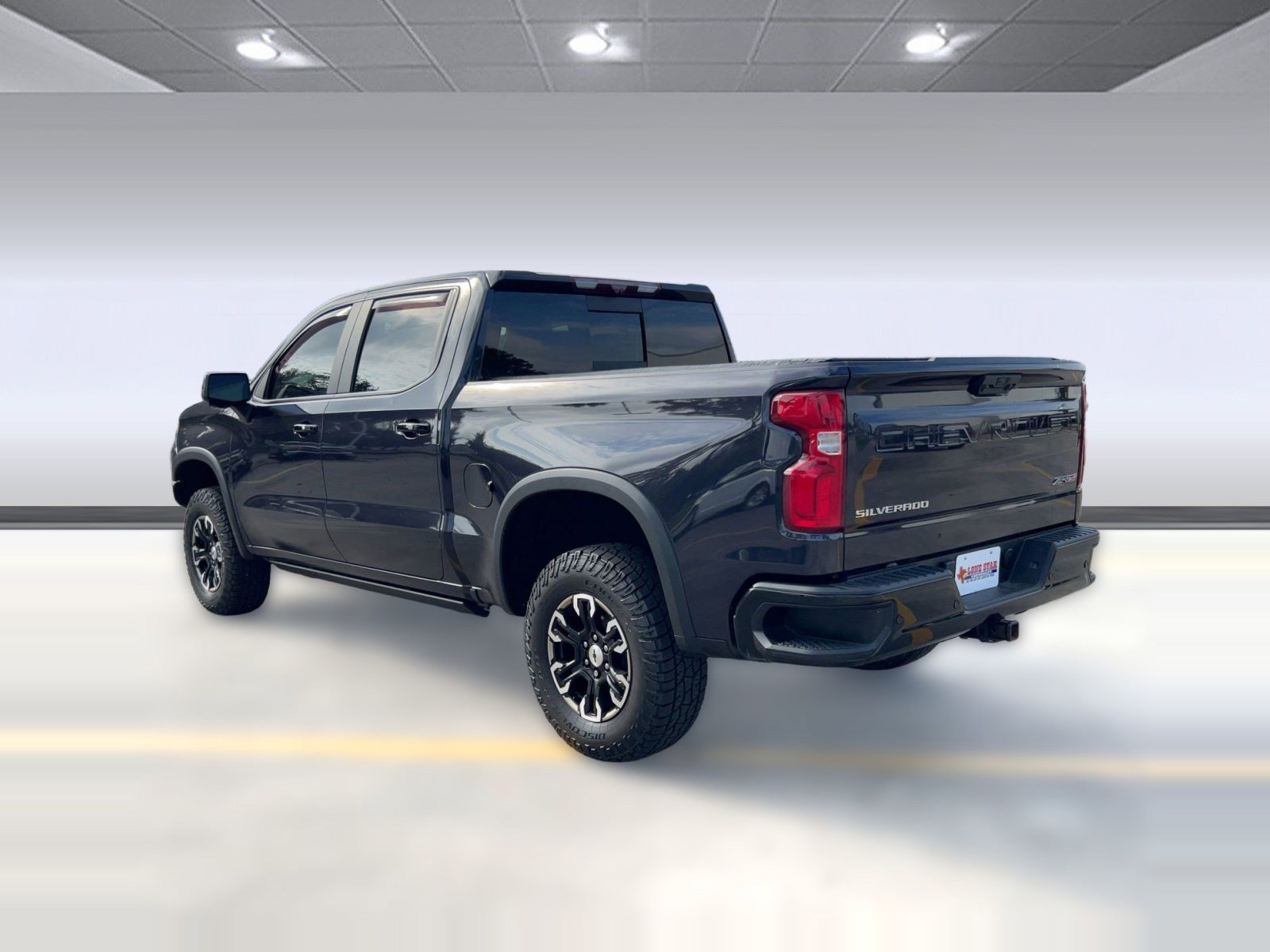 Used 2023 Chevrolet Silverado 1500 ZR2 w/ Technology Package image 3