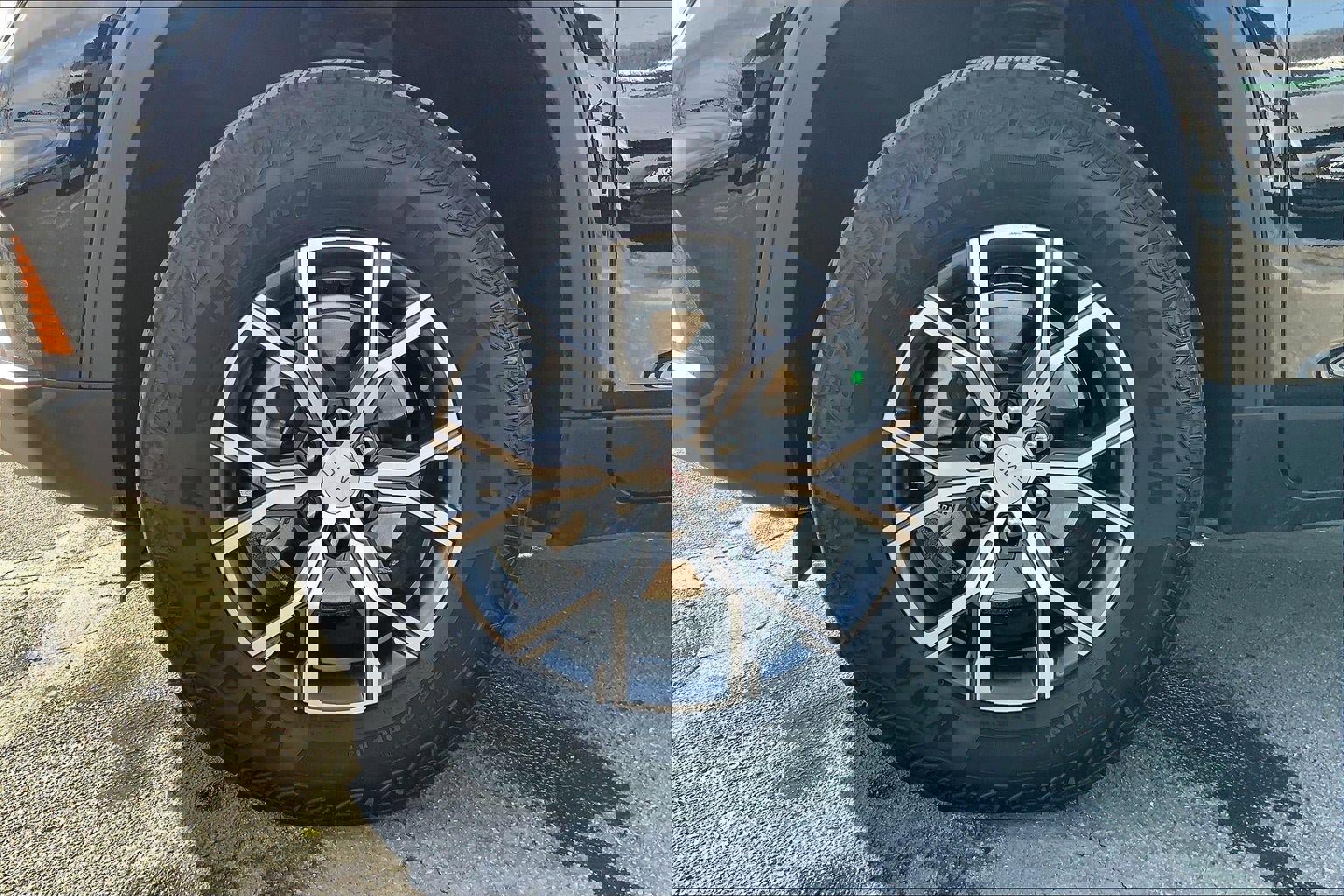 New 2026 GMC Acadia AT4 w/ Luxury Package image 12