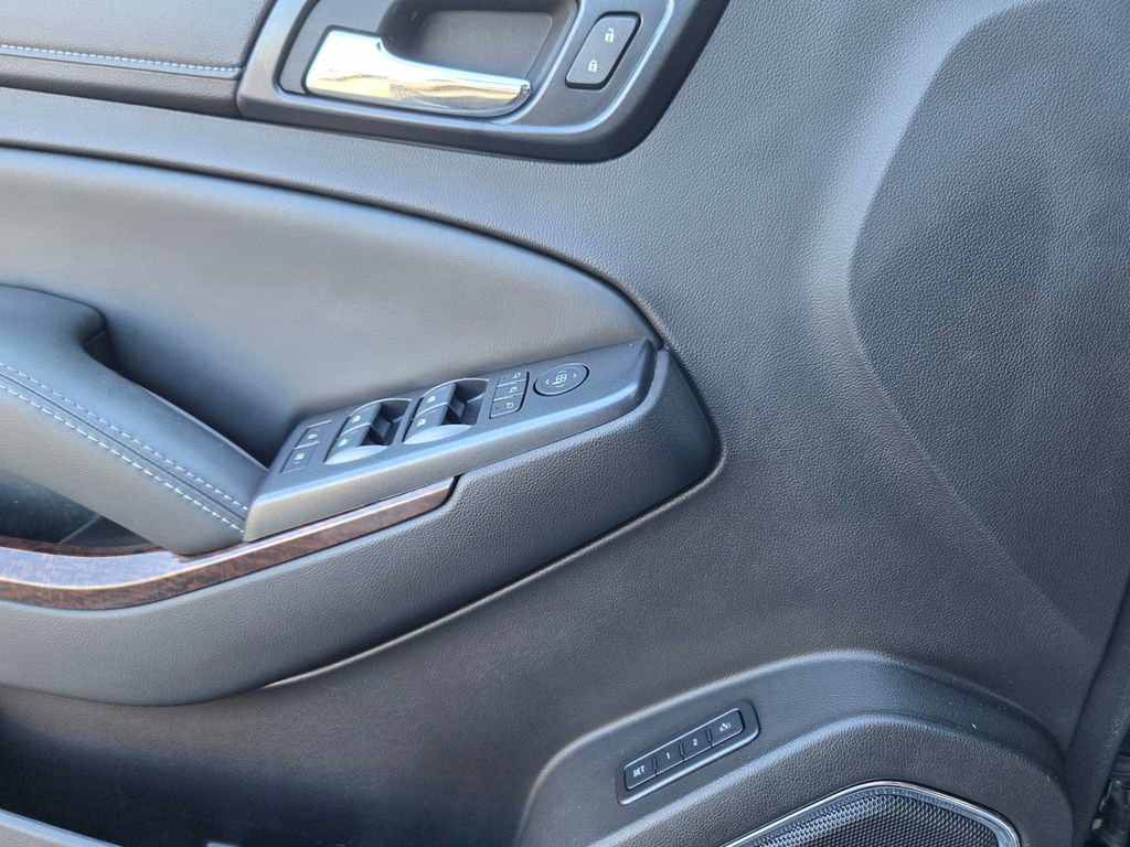 Used 2015 GMC Yukon SLT image 13