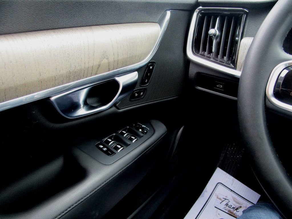 Used 2023 Volvo S90 B6 Plus w/ Protection Package Premier image 36