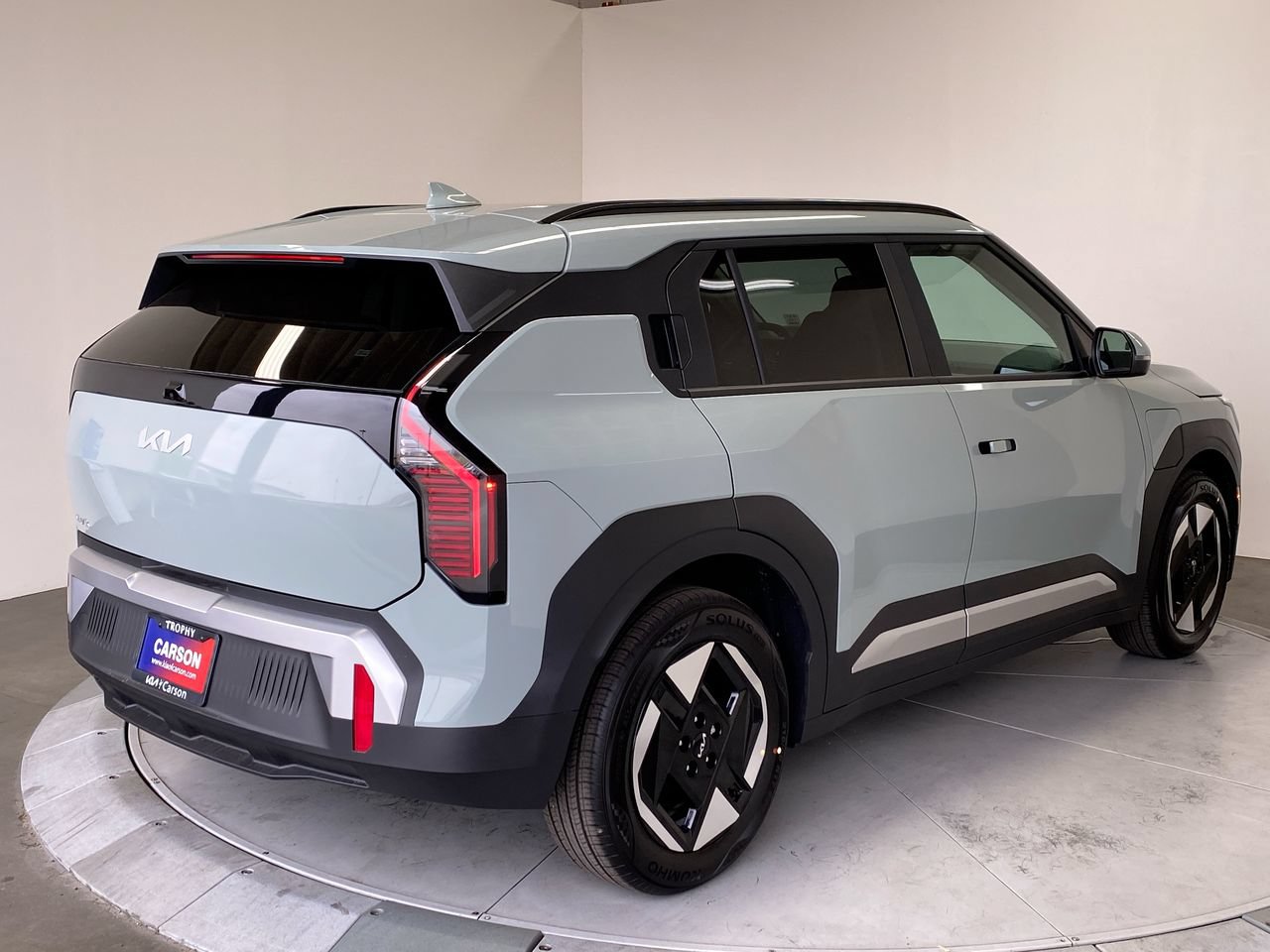 New 2027 Kia EV3 Wind FWD image 5