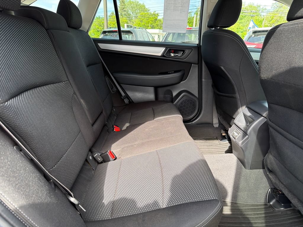 Used 2018 Subaru Outback 2.5i Premium AWD/4WD image 31