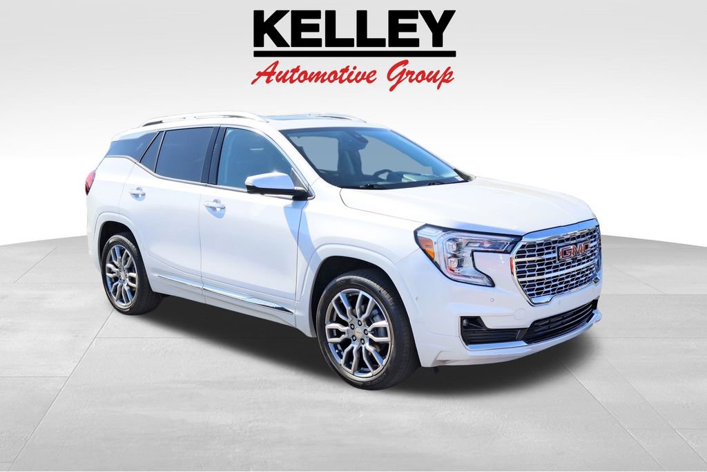 Used 2023 GMC Terrain Denali w/ Denali Premium Package