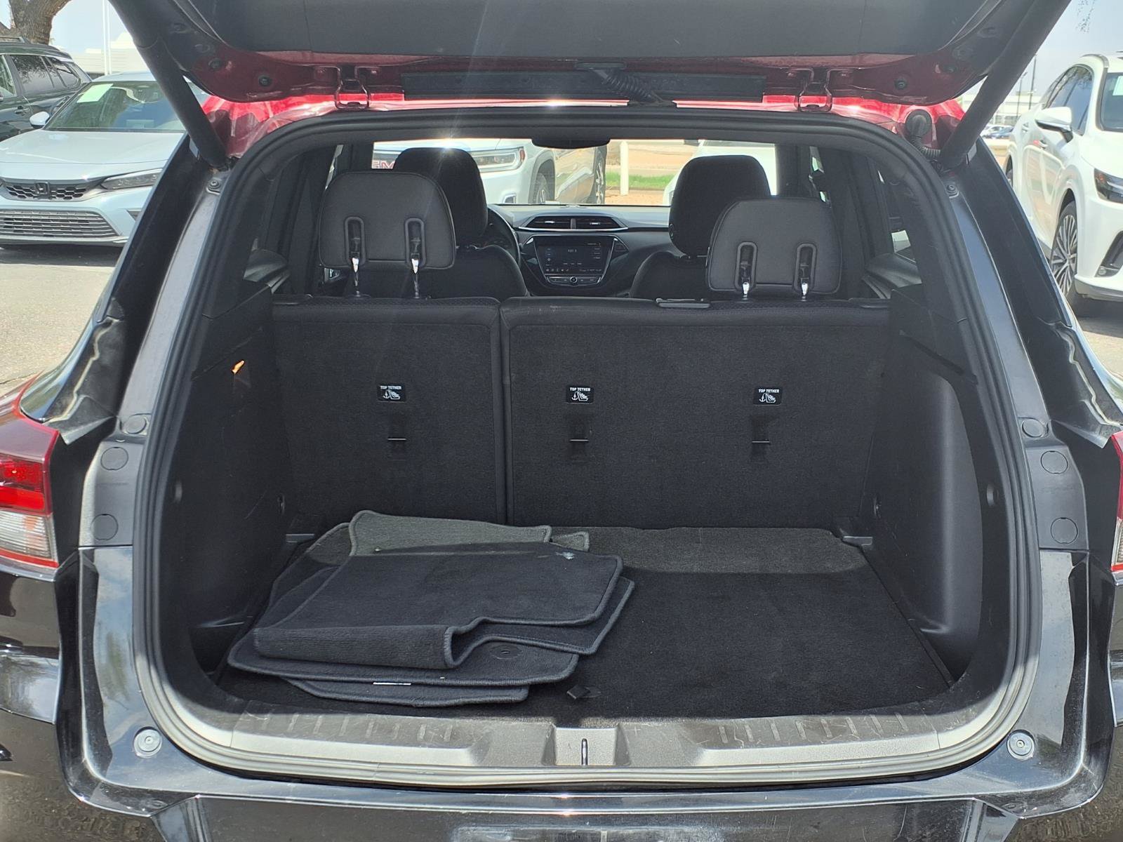 Used 2021 Chevrolet TrailBlazer RS w/ Sun and Liftgate Package FWD image 14