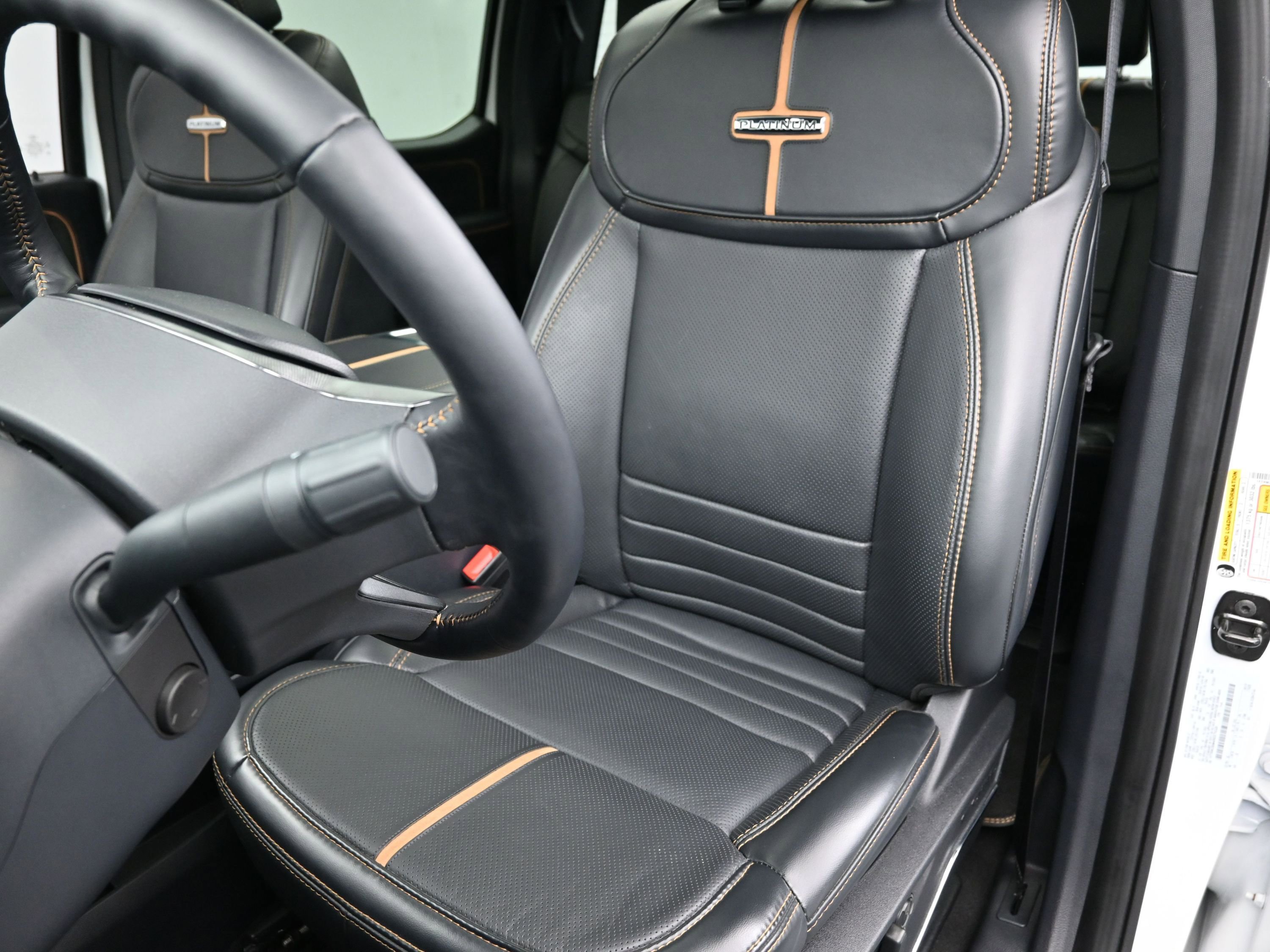 Used 2024 Ford F250 Platinum w/ Tremor Off-Road Package image 21