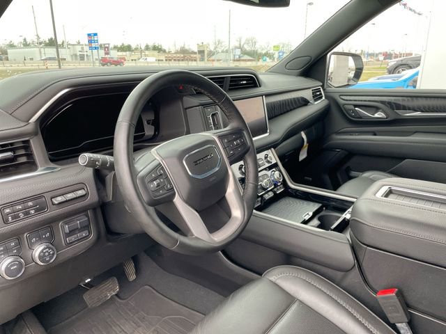 Used 2024 GMC Yukon XL Denali w/ Max Trailering Package image 12