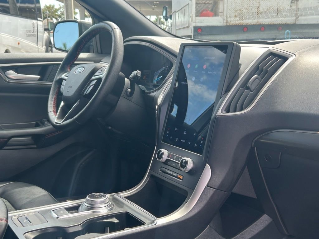 Used 2023 Ford Edge ST-Line w/ Cargo Accessory Package image 25