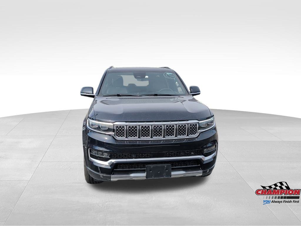 Used 2022 Jeep Grand Wagoneer Series III w/ Rear-Seat Entertainment Group AWD/4WD image 9