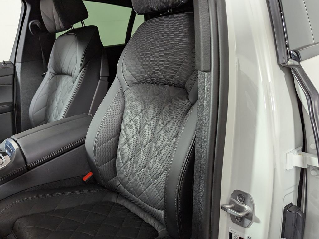 Used 2026 BMW X6 xDrive40i image 19