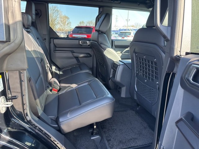 New 2025 Ford Bronco Badlands image 16