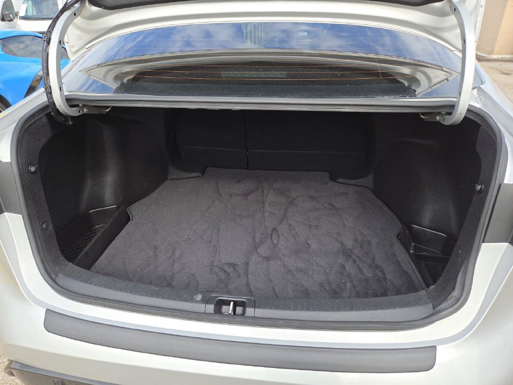 Used 2024 Toyota Corolla SE FWD image 16