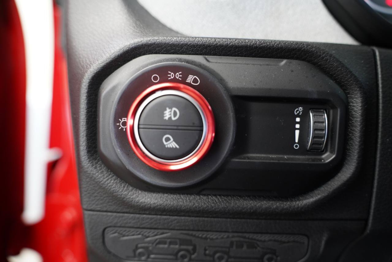 Used 2024 Jeep Gladiator Sport AWD/4WD image 24