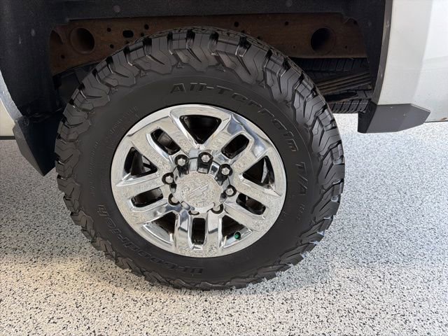 Used 2016 Chevrolet Silverado 2500 LT w/ LT Convenience Package image 32