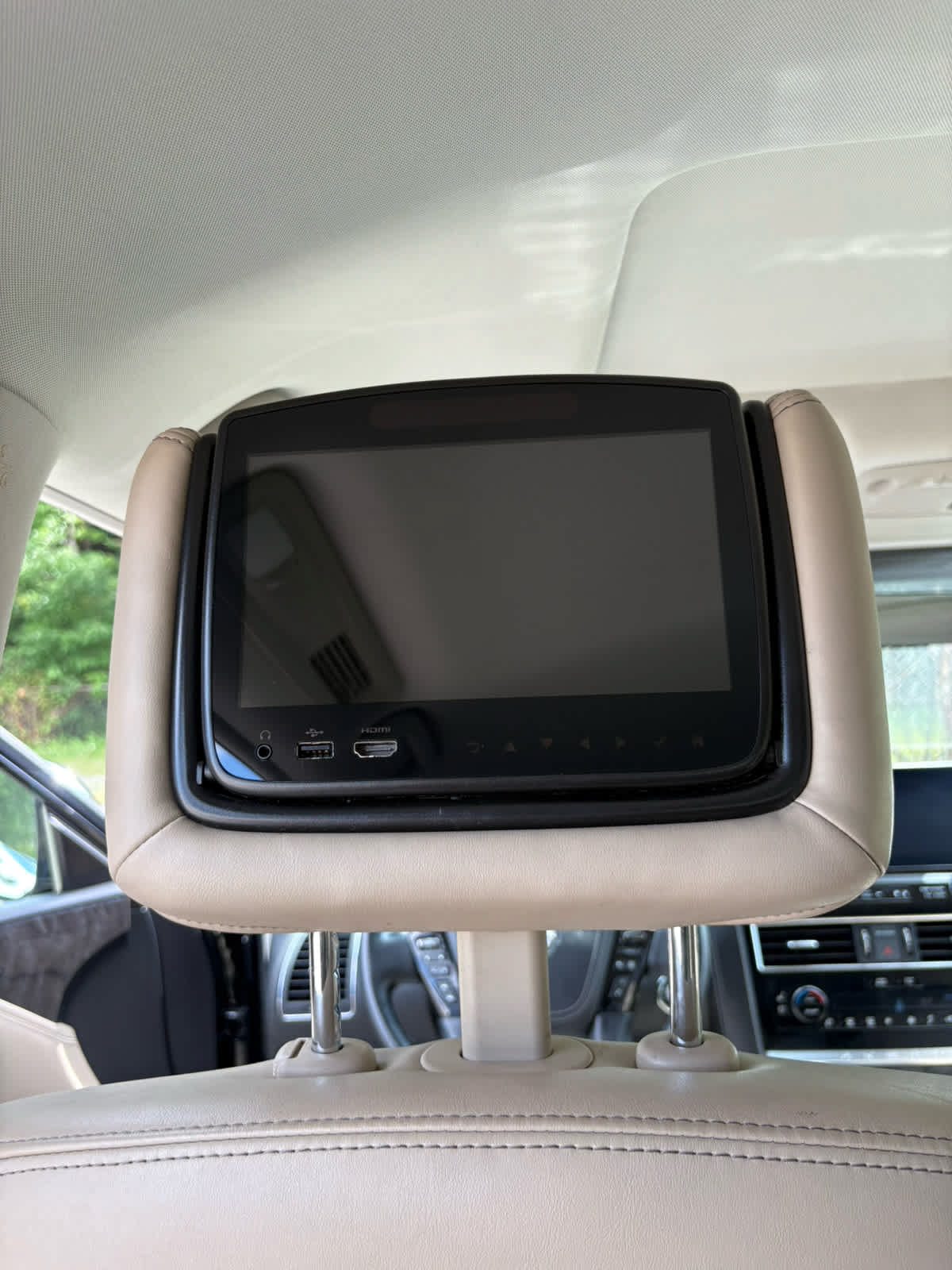 Used 2022 Nissan Armada Platinum w/ Captain's Chairs Package AWD/4WD image 34