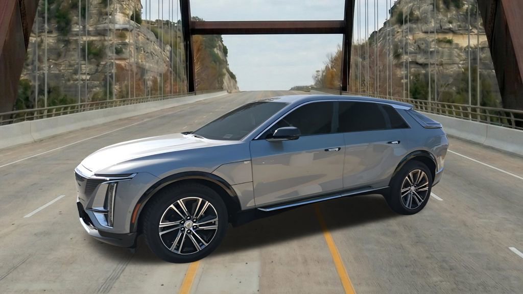 New 2026 Cadillac Lyriq Premium Luxury w/ LPO, Floor Liner Package image 4