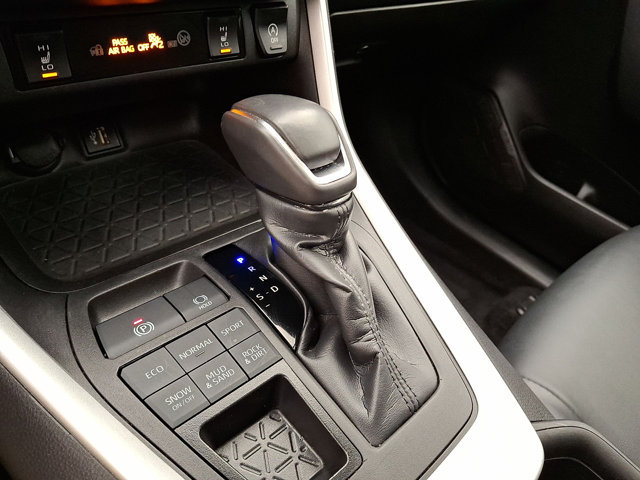 Used 2024 Toyota RAV4 XLE Premium w/ Weather Package AWD/4WD image 4