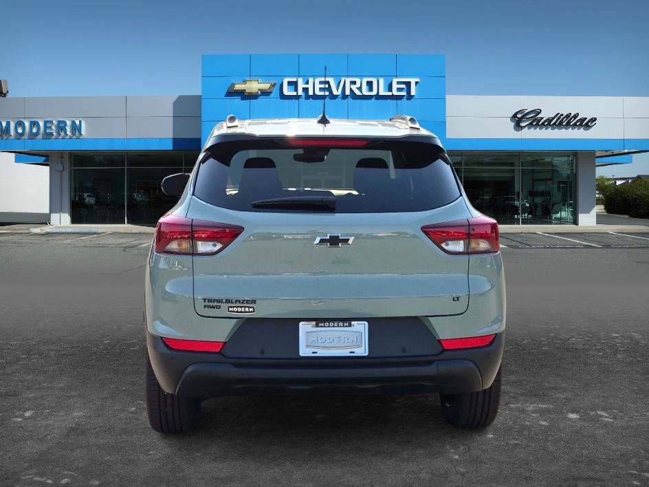 New 2026 Chevrolet TrailBlazer LT w/ Midnight Edition AWD/4WD image 4