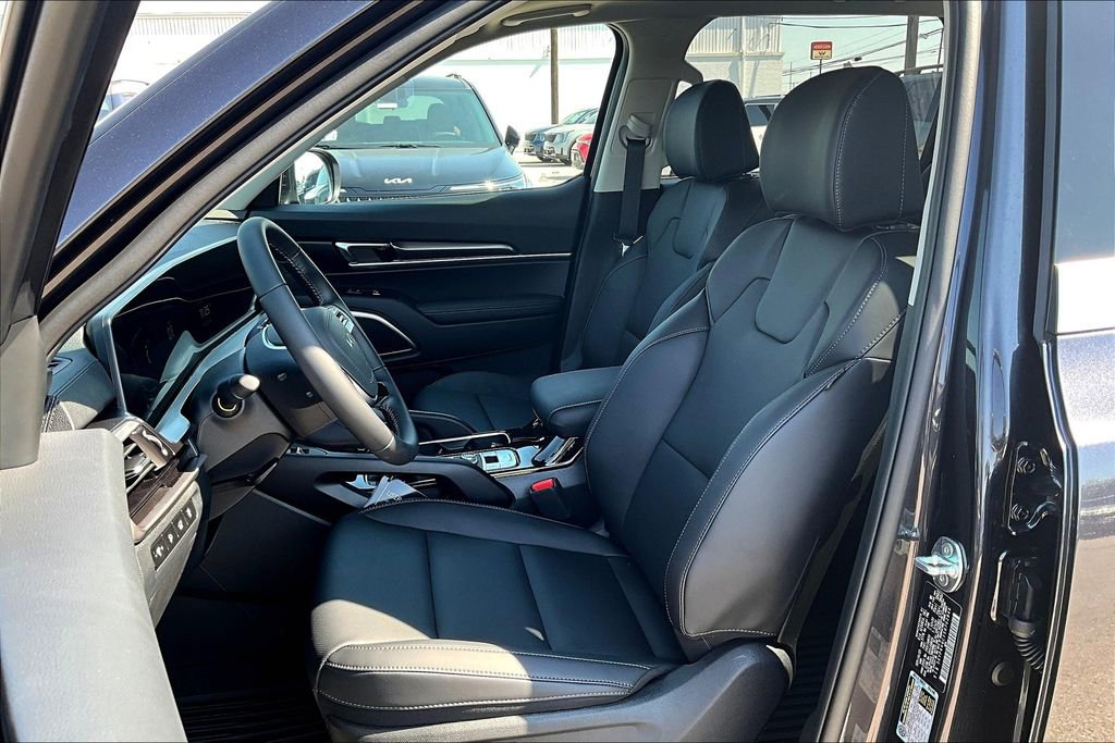 New 2025 Kia Telluride S image 20