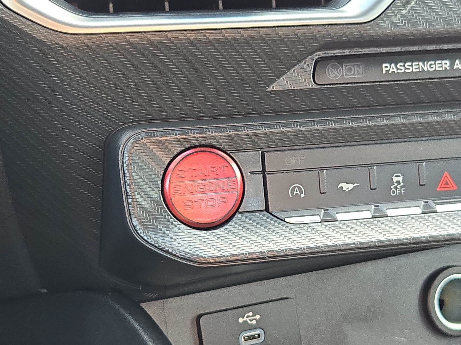 Used 2025 Ford Mustang Premium RWD image 20