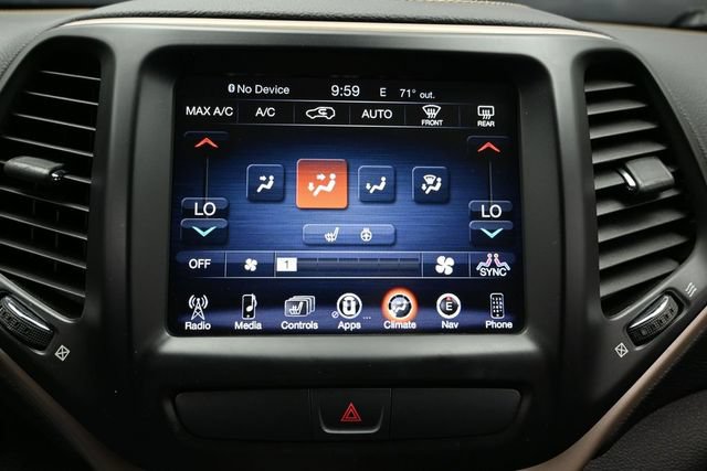 Certified 2017 Jeep Cherokee High Altitude AWD/4WD image 35