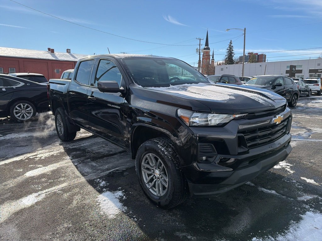 Used 2024 Chevrolet Colorado LT w/ LT Convenience Package II image 1