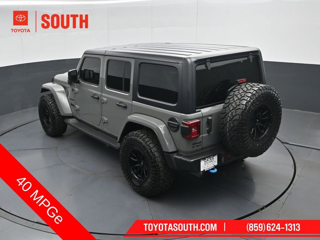 Used 2023 Jeep Wrangler Unlimited Sahara w/ Cold Weather Group AWD/4WD image 50