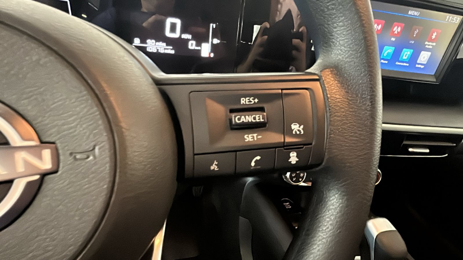 Used 2025 Nissan Kicks S AWD/4WD image 21