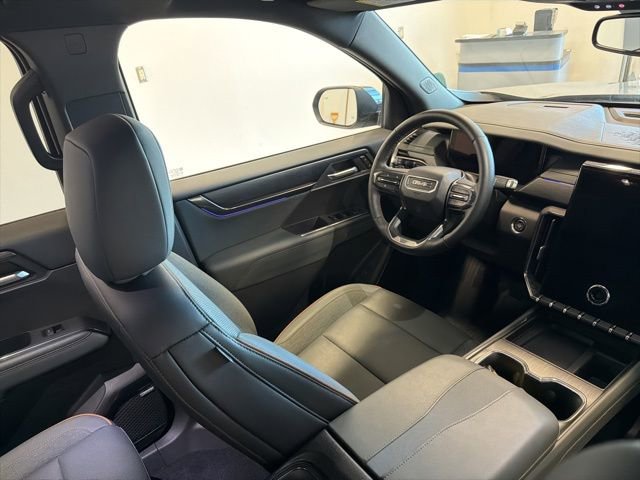 Used 2025 GMC Acadia AT4 w/ LPO, Floor Liner Package image 36