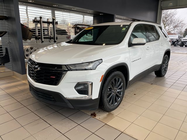 Used 2023 Chevrolet Traverse RS image 4