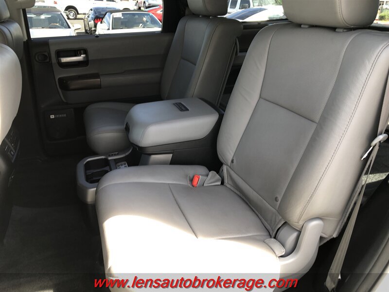 Used 2017 Toyota Sequoia Platinum AWD/4WD image 19