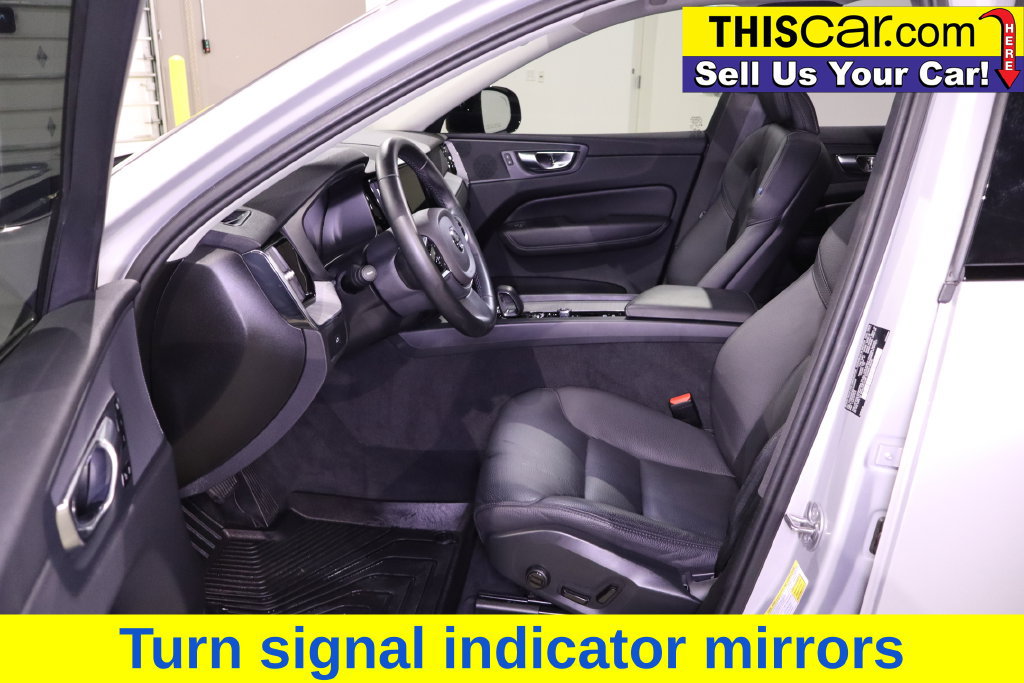 Used 2025 Volvo XC60 B5 Plus AWD/4WD image 26