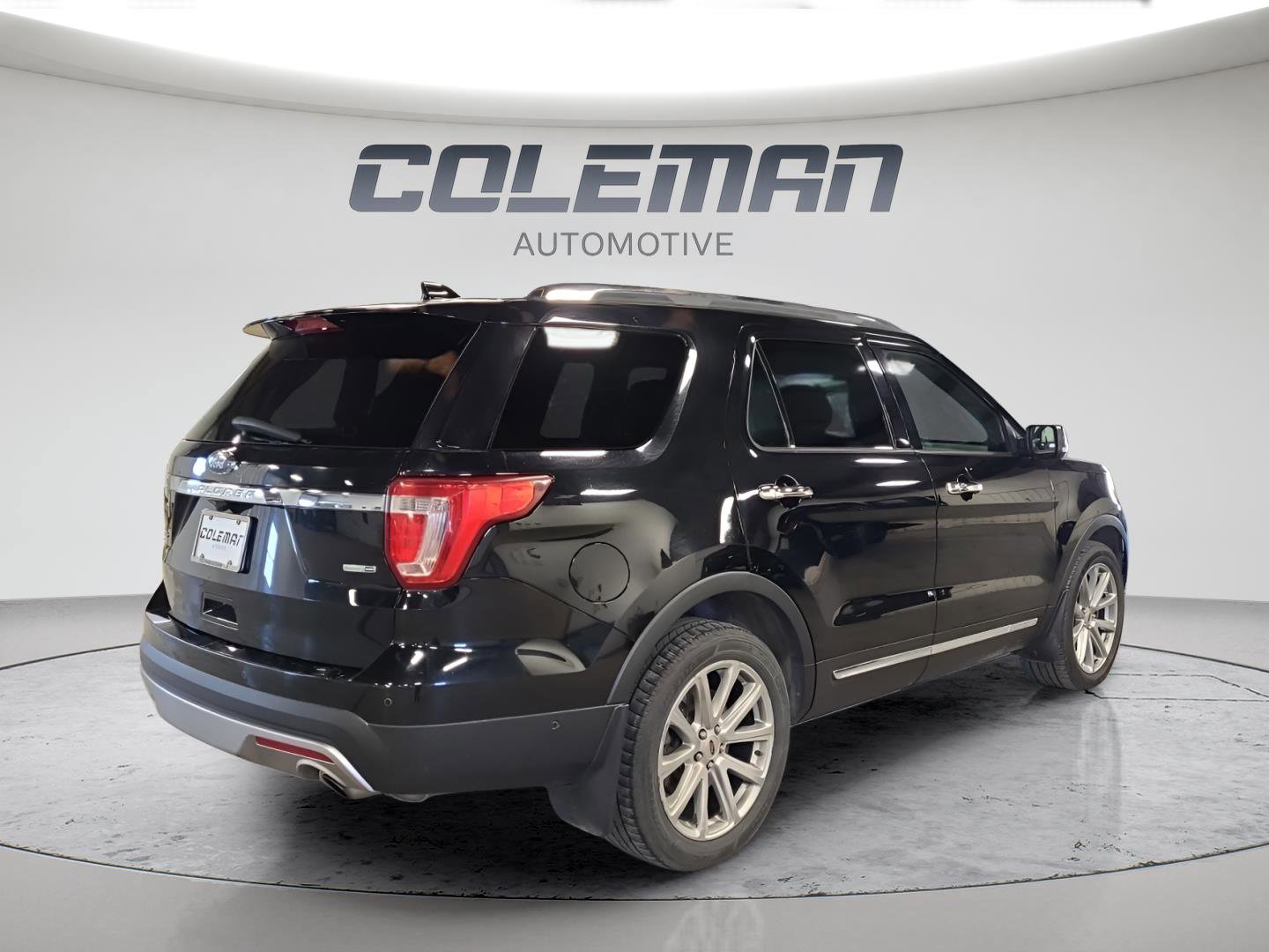 Used 2017 Ford Explorer Limited w/ Equipment Group 303A image 5