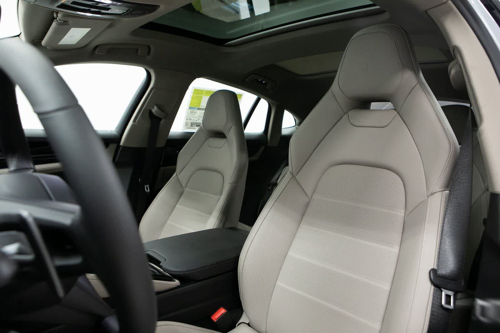 New 2026 Porsche Panamera 4 AWD/4WD image 5