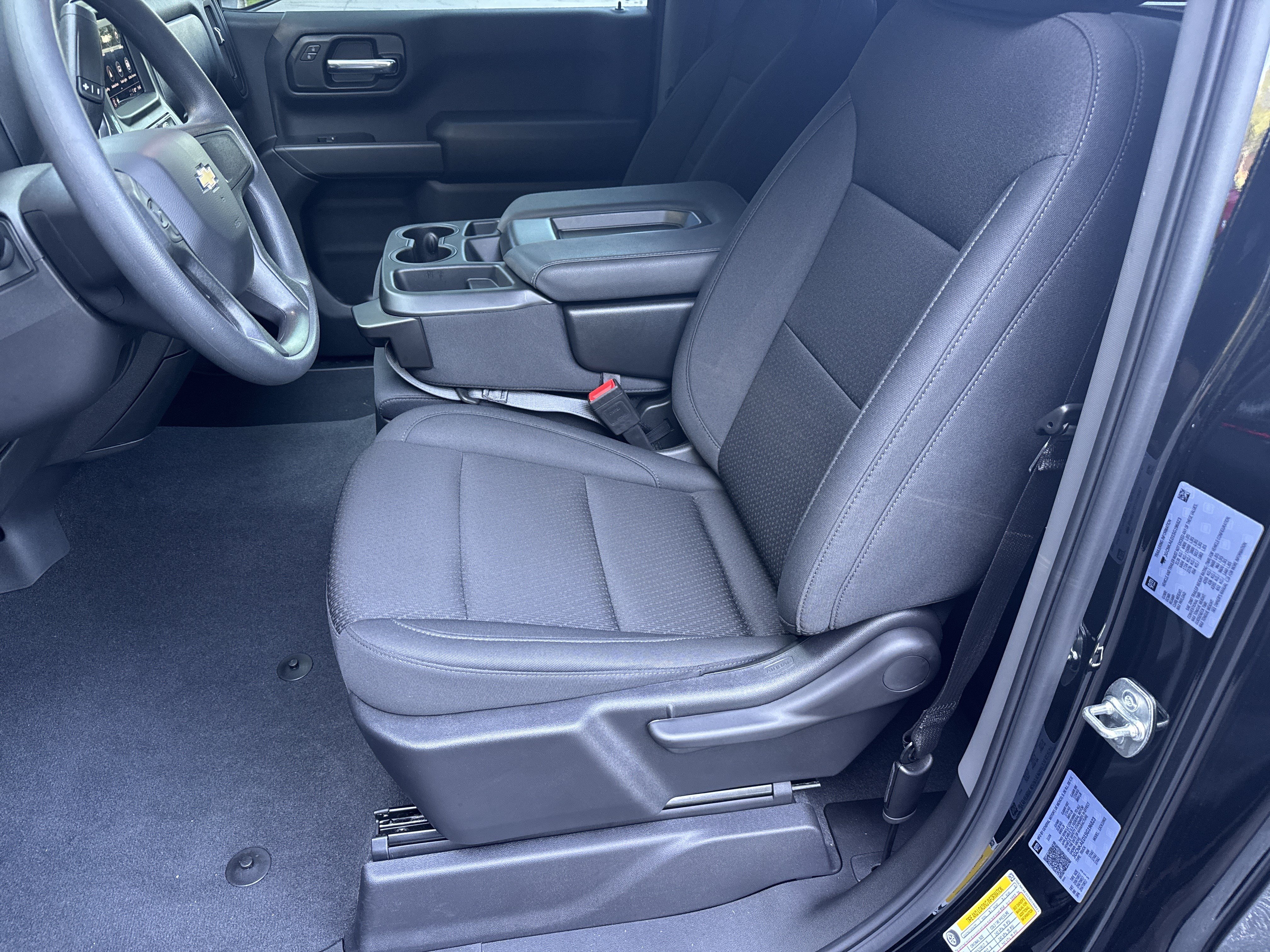 Certified 2025 Chevrolet Silverado 1500 W/T w/ WT Value Package AWD/4WD image 9
