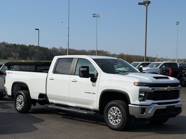 Used 2025 Chevrolet Silverado 2500 LT w/ Convenience Package AWD/4WD image 34