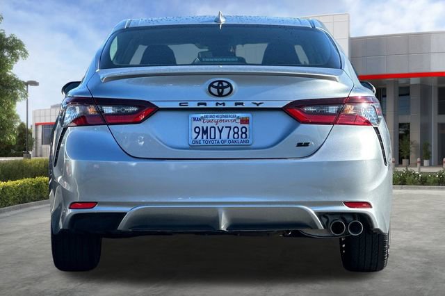 Used 2024 Toyota Camry SE w/ Blackout Package (TMS) image 5
