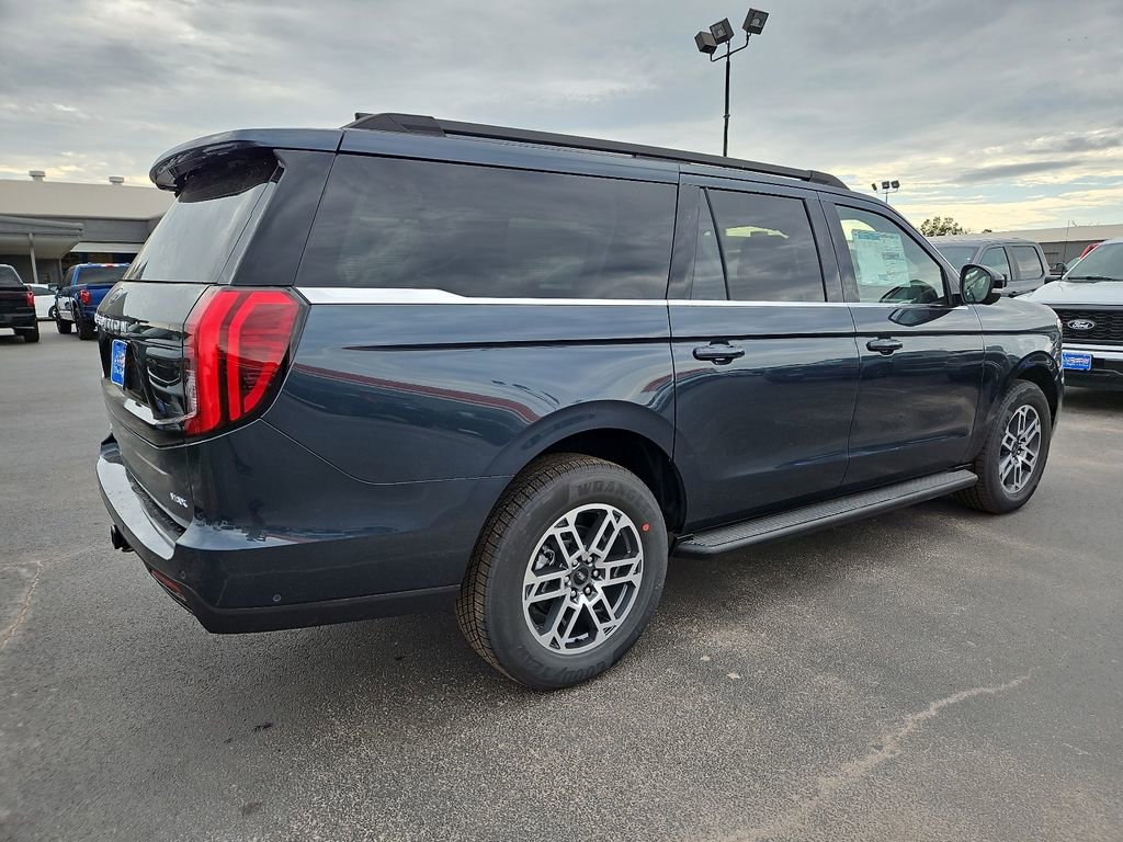 New 2025 Ford Expedition Max Active image 13