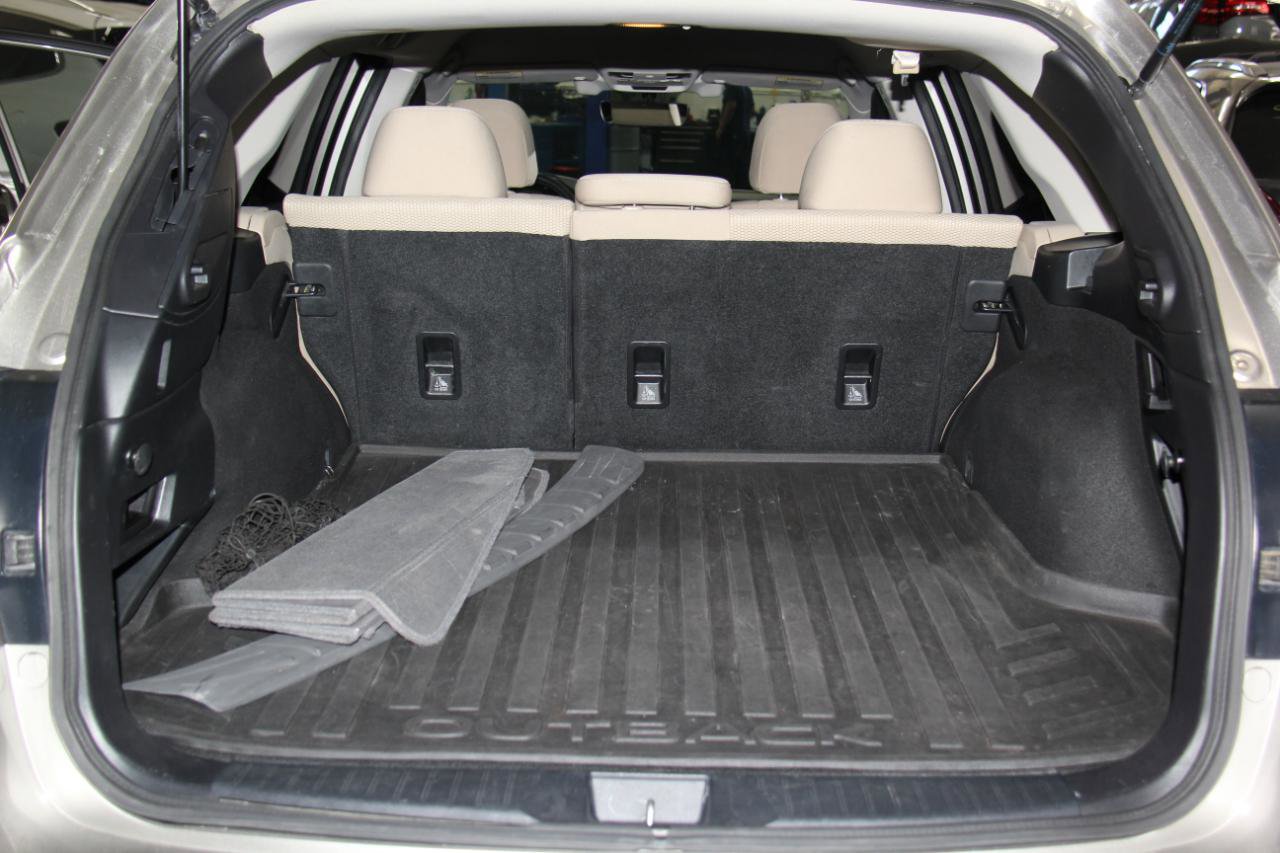 Used 2018 Subaru Outback 2.5i Premium AWD/4WD image 35